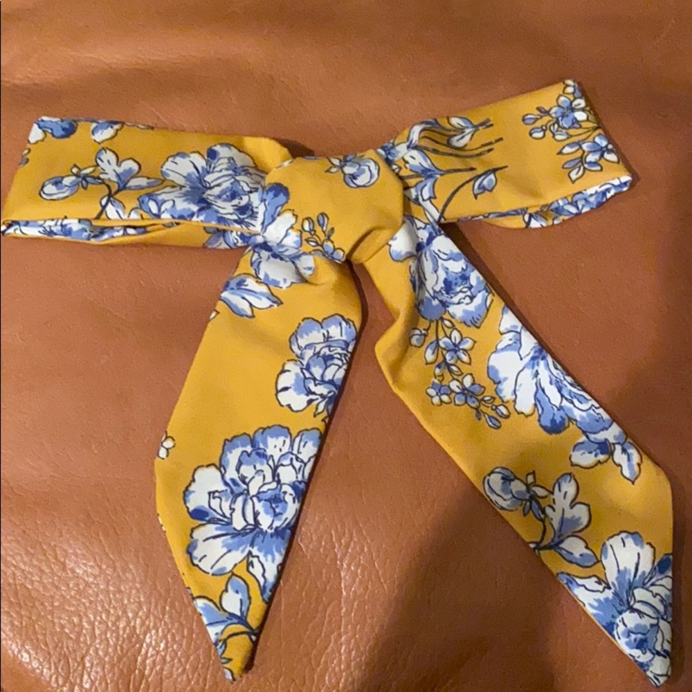 Bardot Bow Gallery bow hair barrette